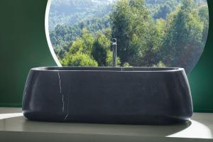"Vian" freistehende Badewanne aus Nero Marquinia Marmor | Lapidispa® 